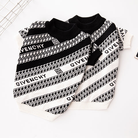 GIV Stylish Doggo Sweater